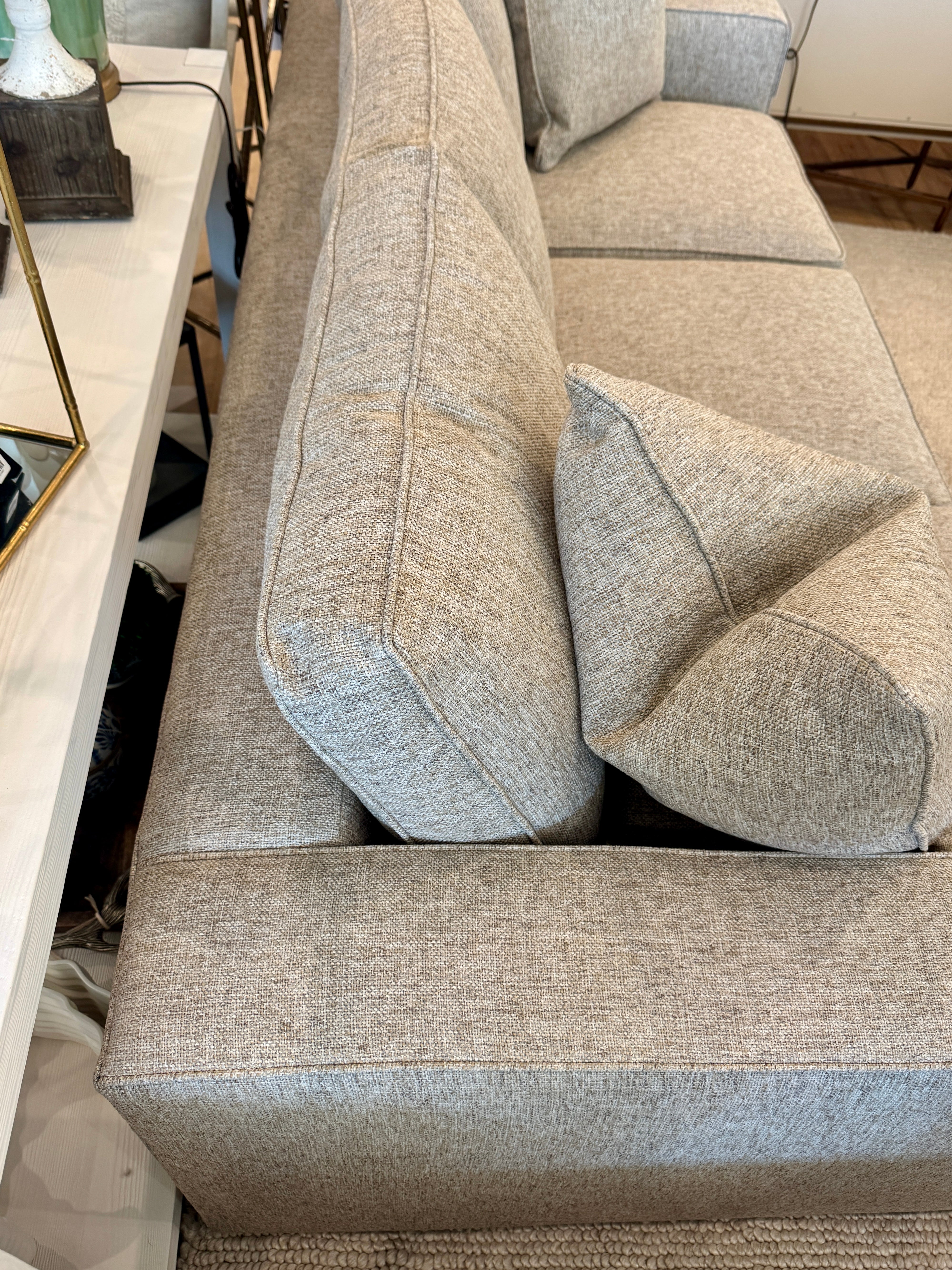 Mable Sofa
