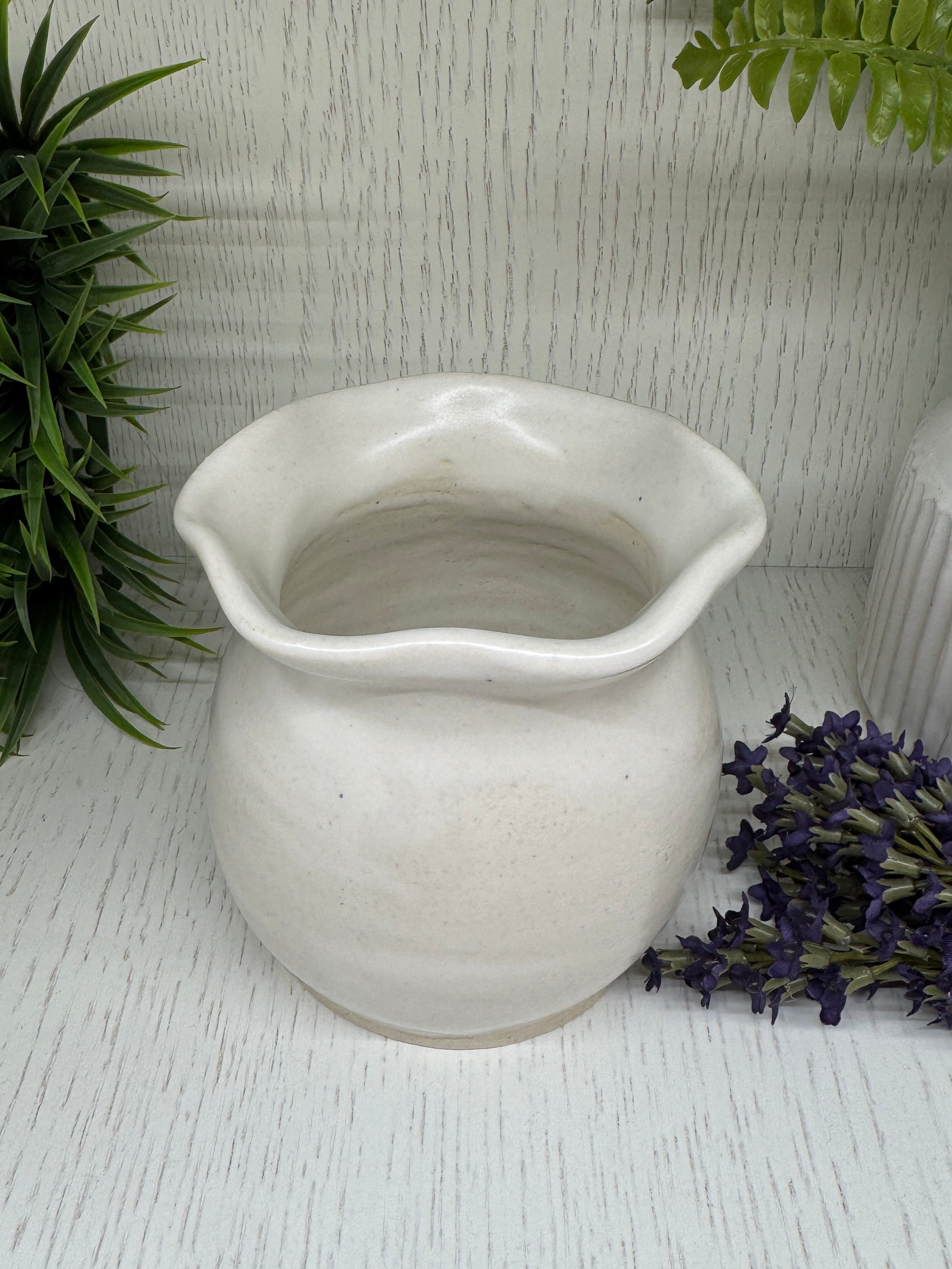 Alabaster Scalloped Vase - Alex Clay Original