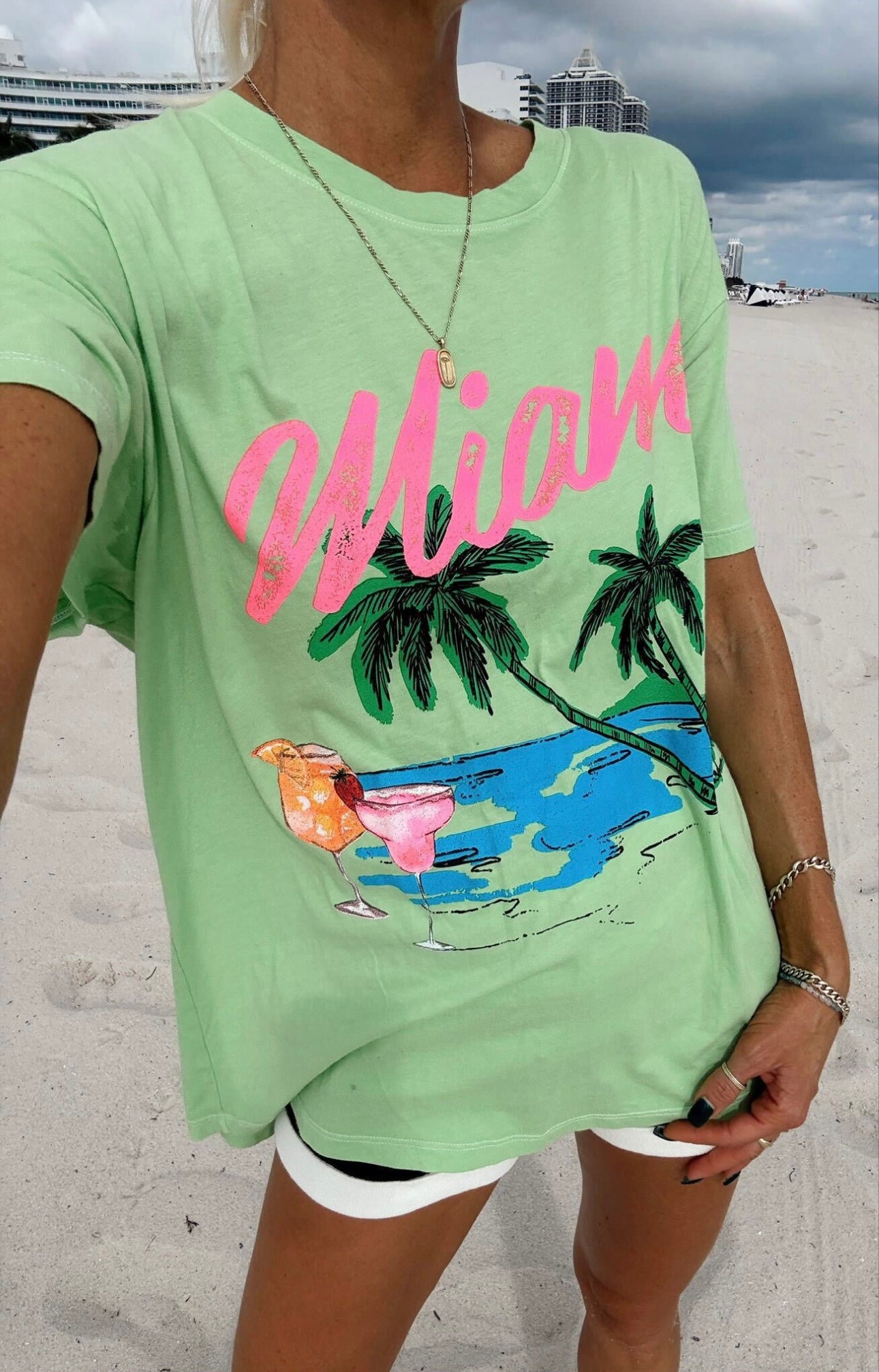 Show me your Mumu Travis Tee Miami Beach Graphic