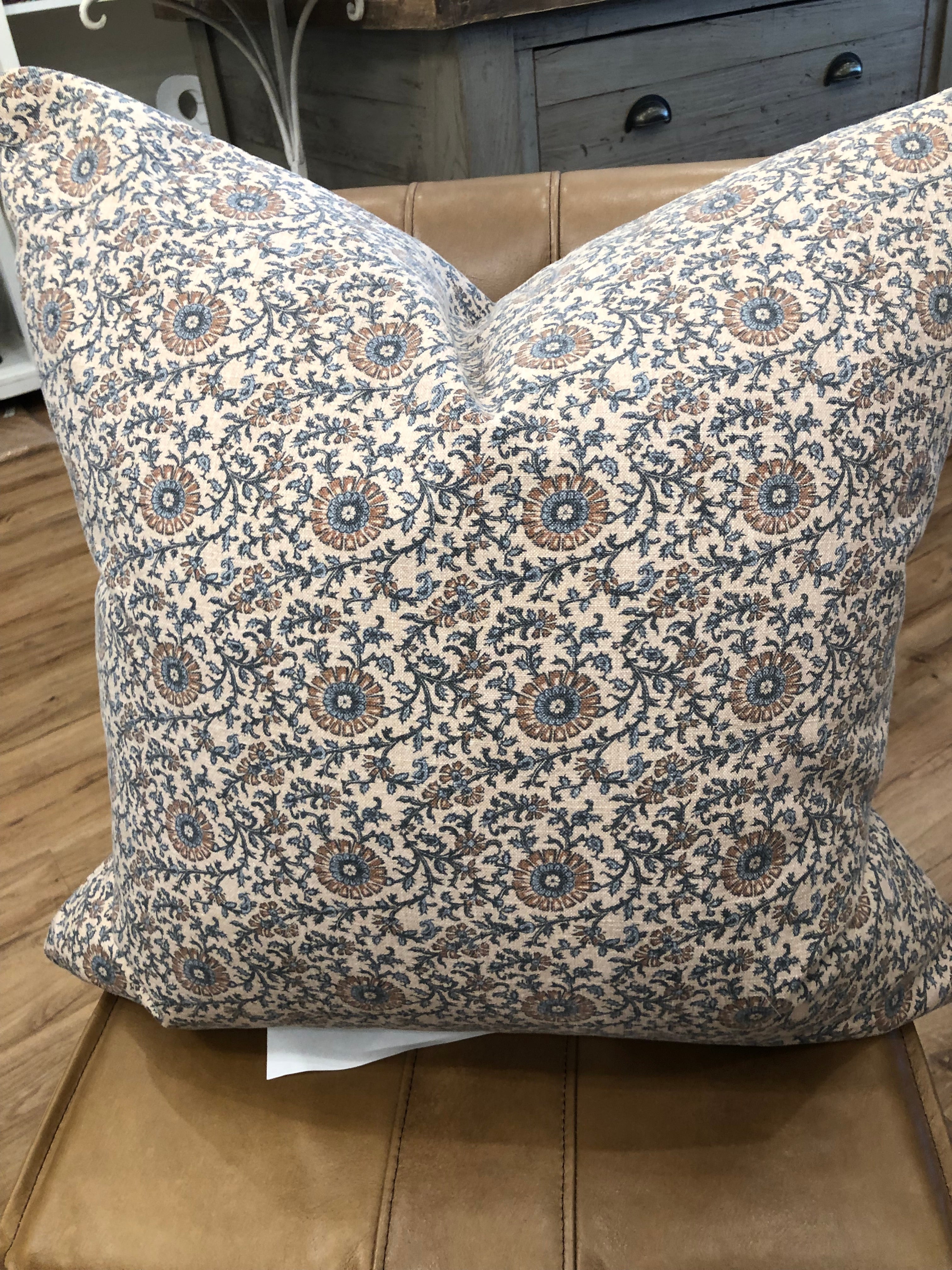 Logan Pillow Cover