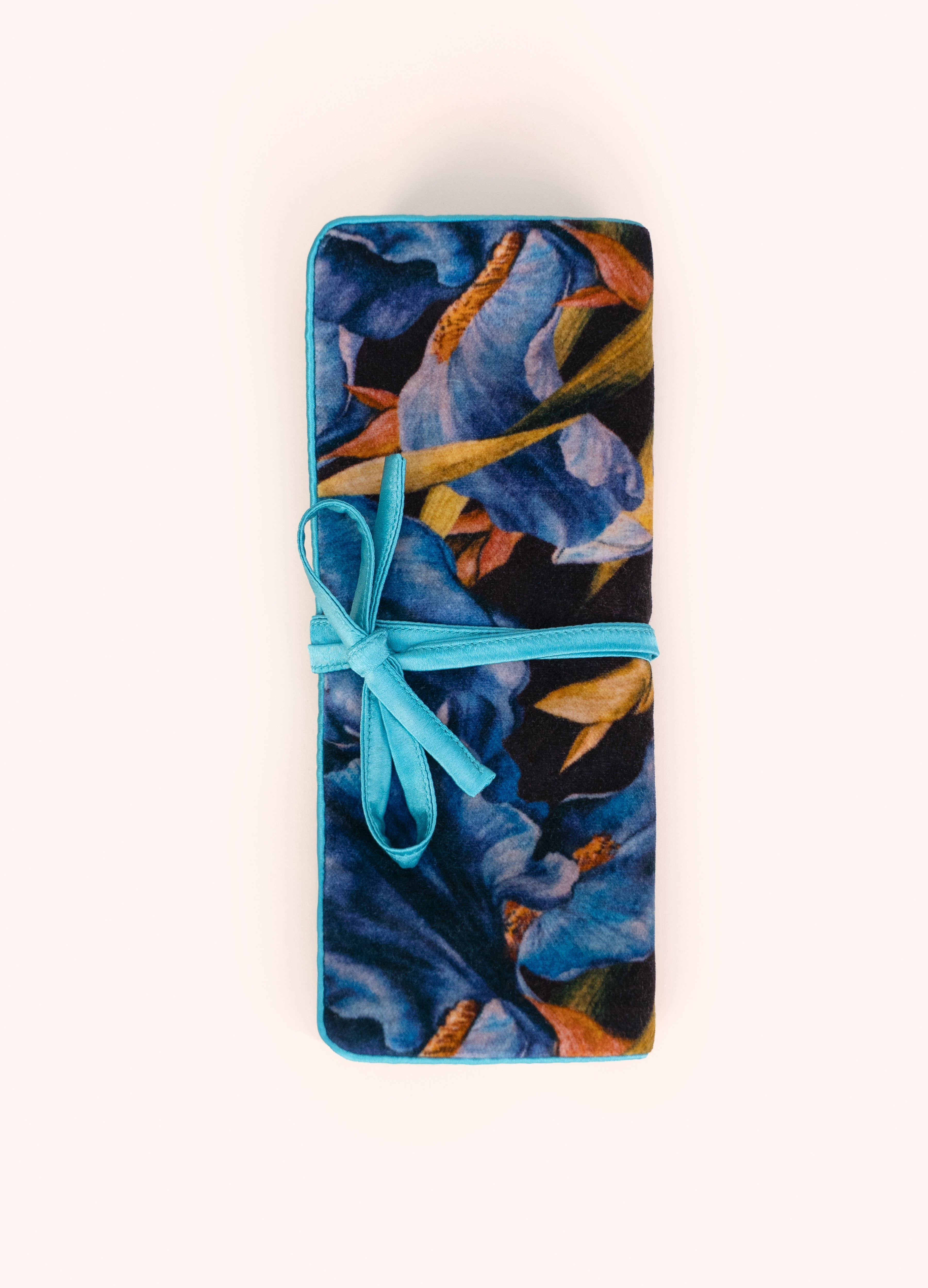 Iris Jewellery Roll