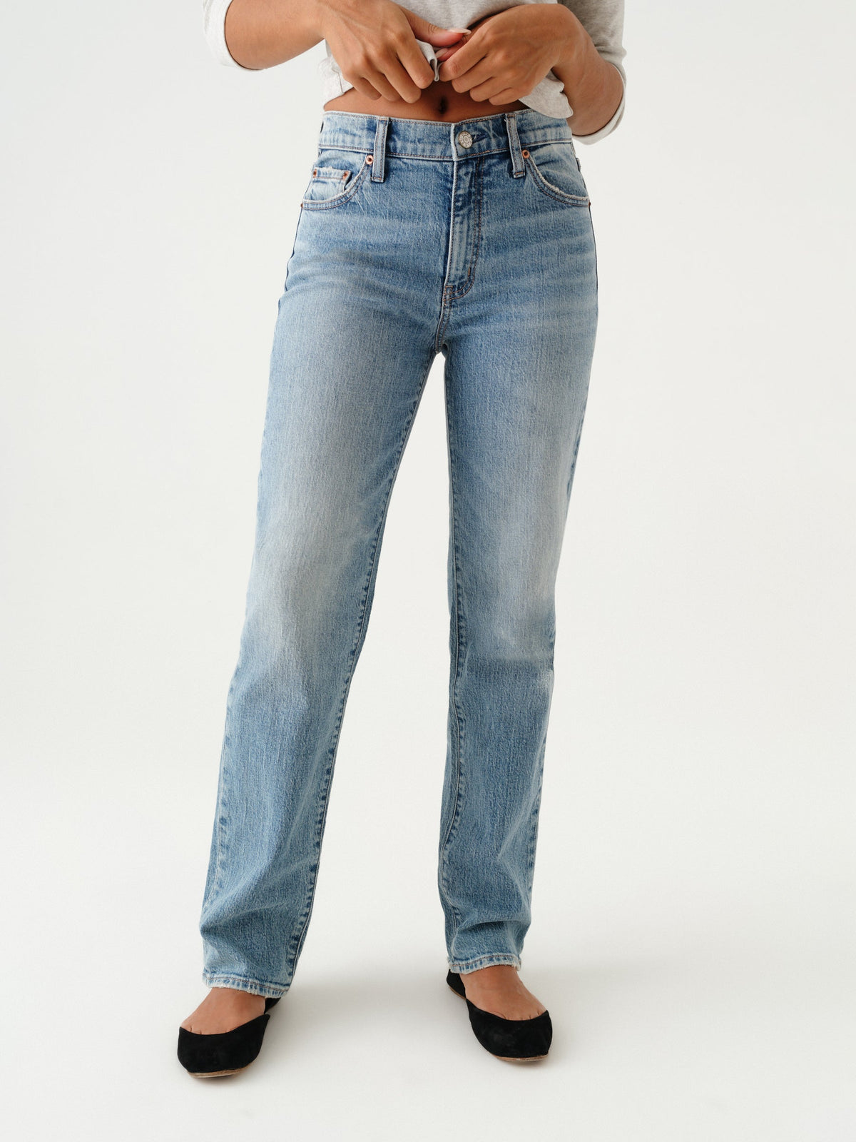 Daze Rebel Mid Rise Slim Straight - On Repeat