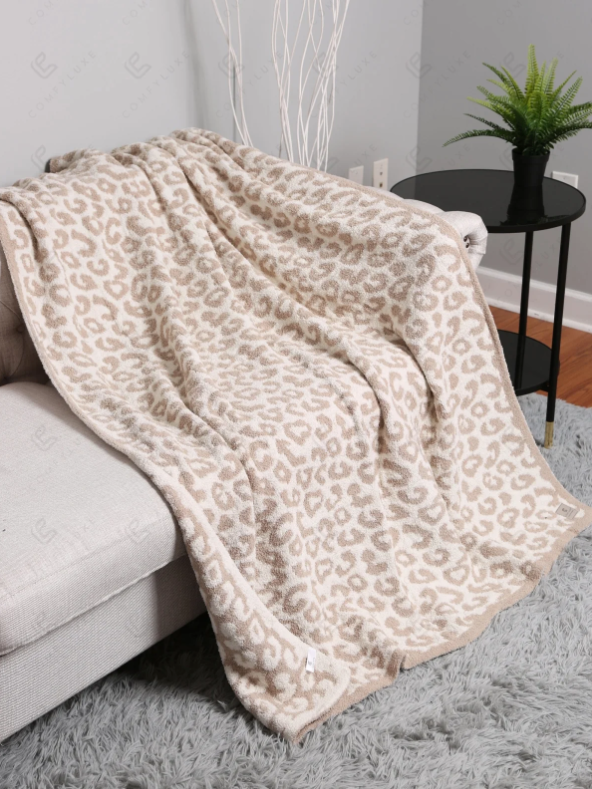 Leopard Print Comfy Luxe Throw Blanket