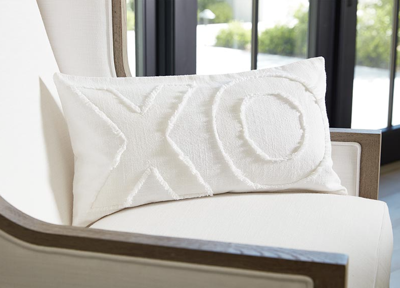 XO White Pillow - Final Sale 30% off in cart