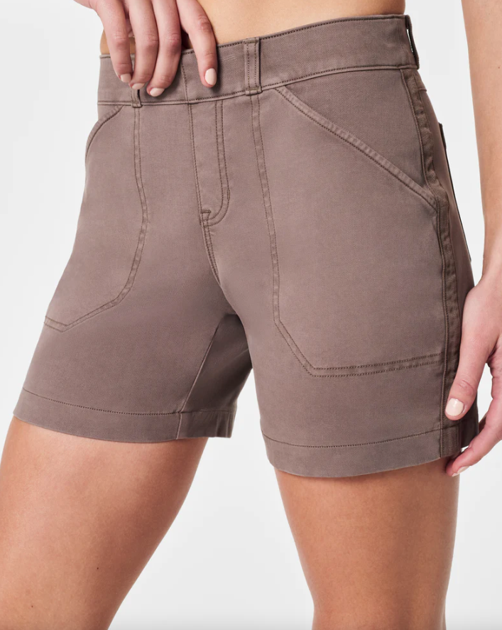 SPANX Stretch Twill Shorts 6" - Final Sale 25% off in cart