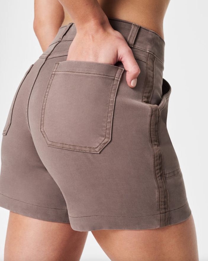 SPANX Stretch Twill Shorts 6" - Final Sale 25% off in cart