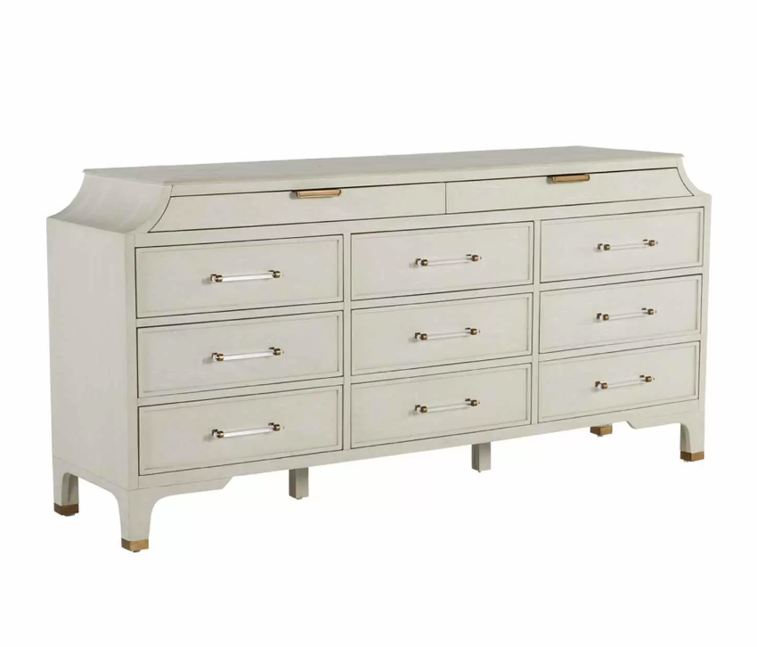 Alexandra Dresser