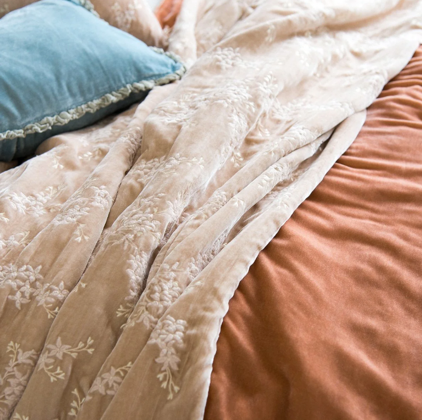 Lynette Blanket