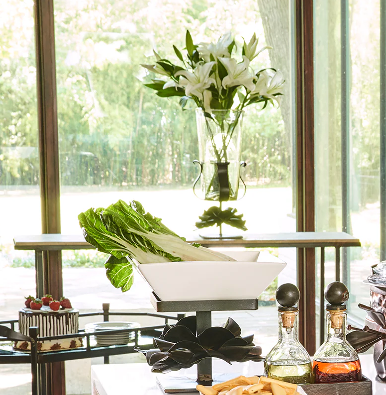 Jan Barboglio Conquistadora Vessel