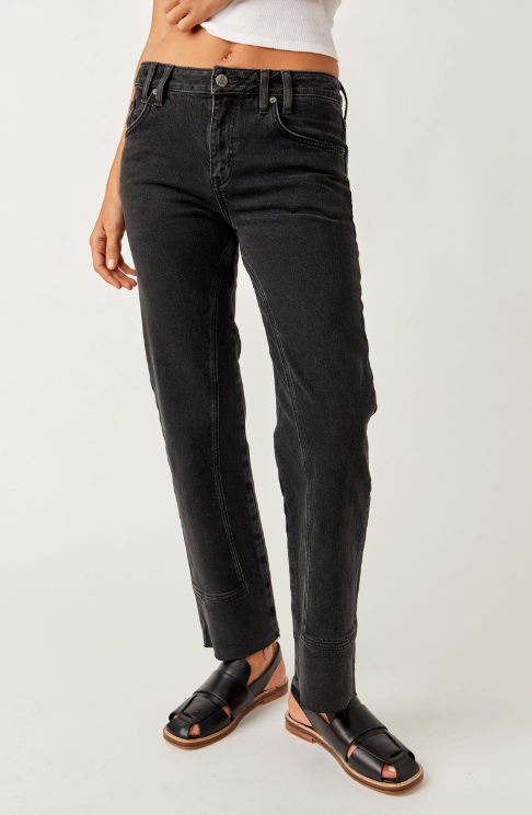 Free People Risk Taker Mid Rise Jeans - Main Squeeze - Final Sale