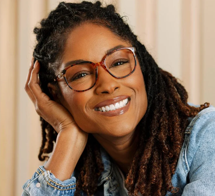 Peepers Manifest Reading Glasses