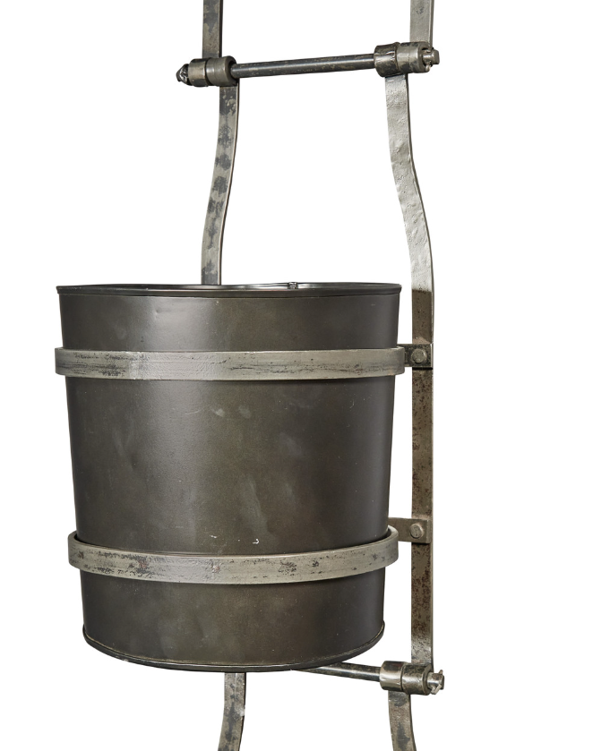 Hanging Wall Buckets