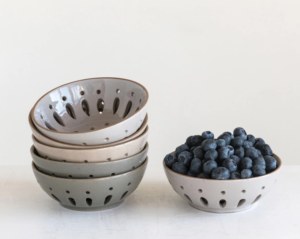 Stoneware Berry Bowl