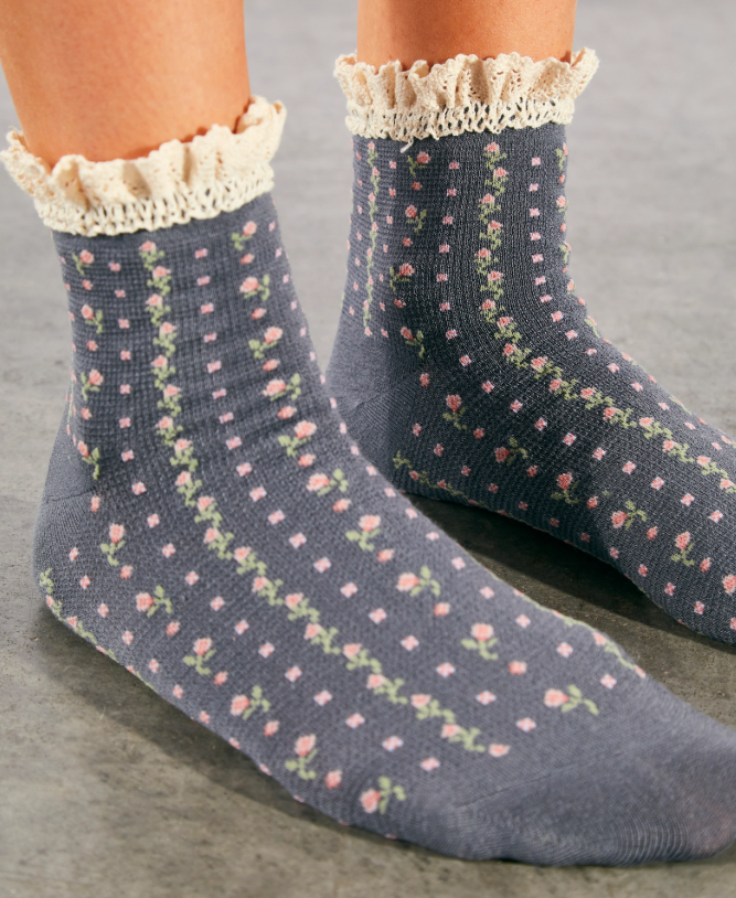 Free People Rosebud Waffle Knit Ankle Socks