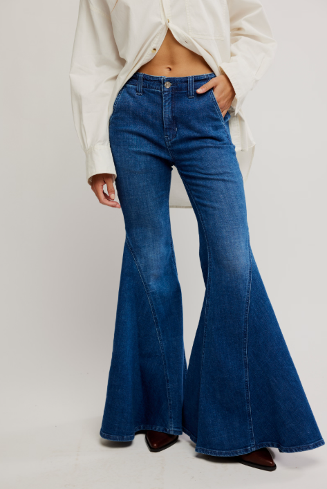 Free People Marque Flare Jeans