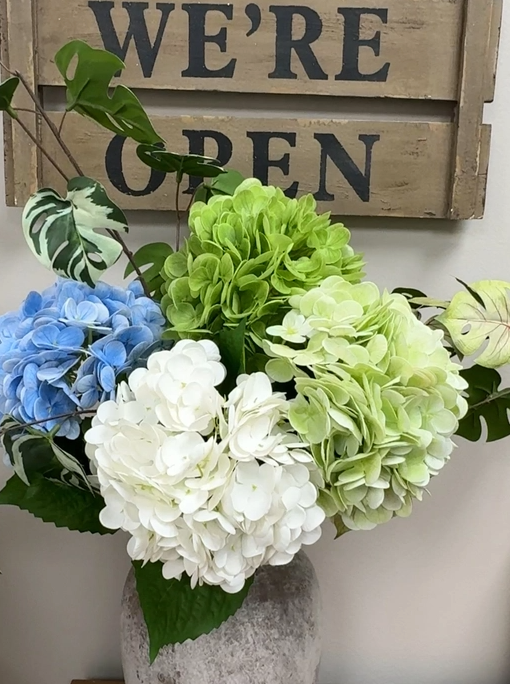 Real Touch Hydrangea Stem