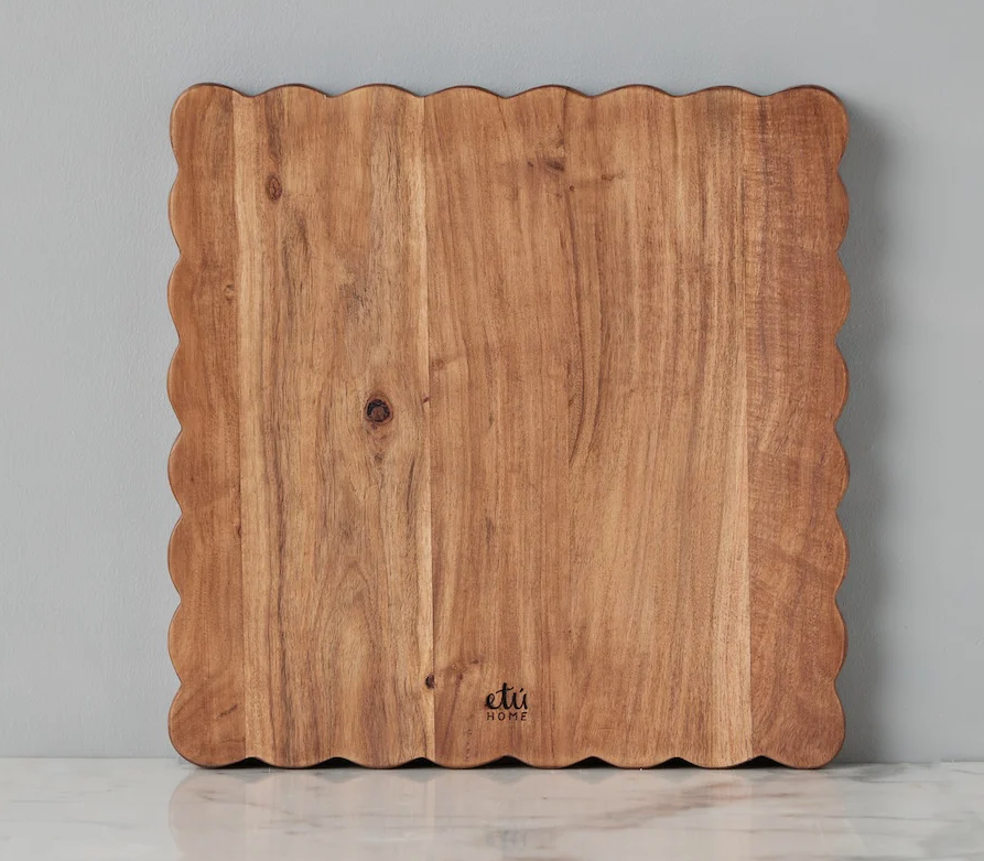 Square Scalloped Cutting Board