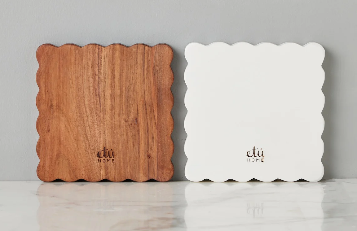 Scalloped Appetizer Cheese Board