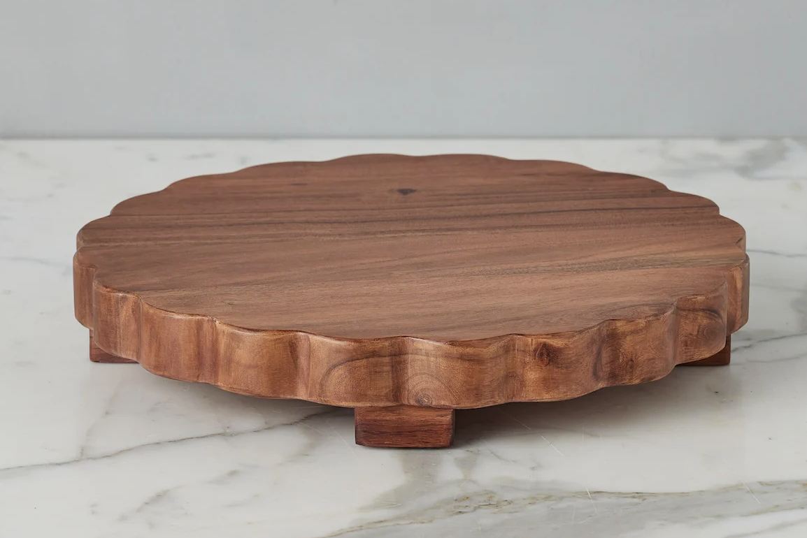Scalloped Trivet Riser