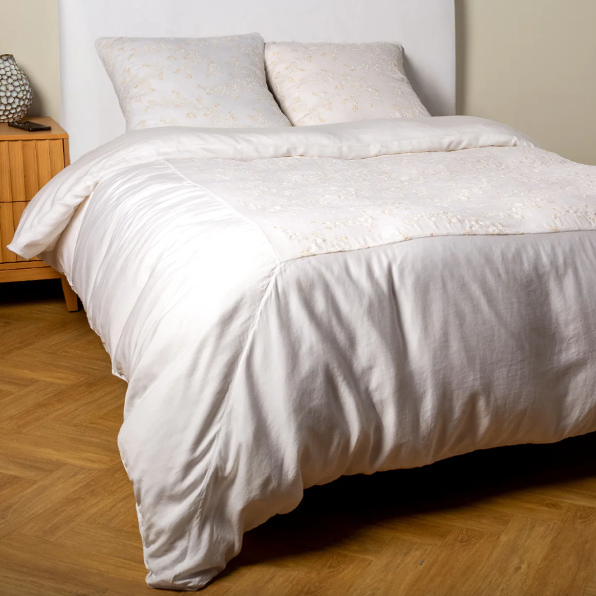 Bella Notte Lynette Luxe Duvet Cover