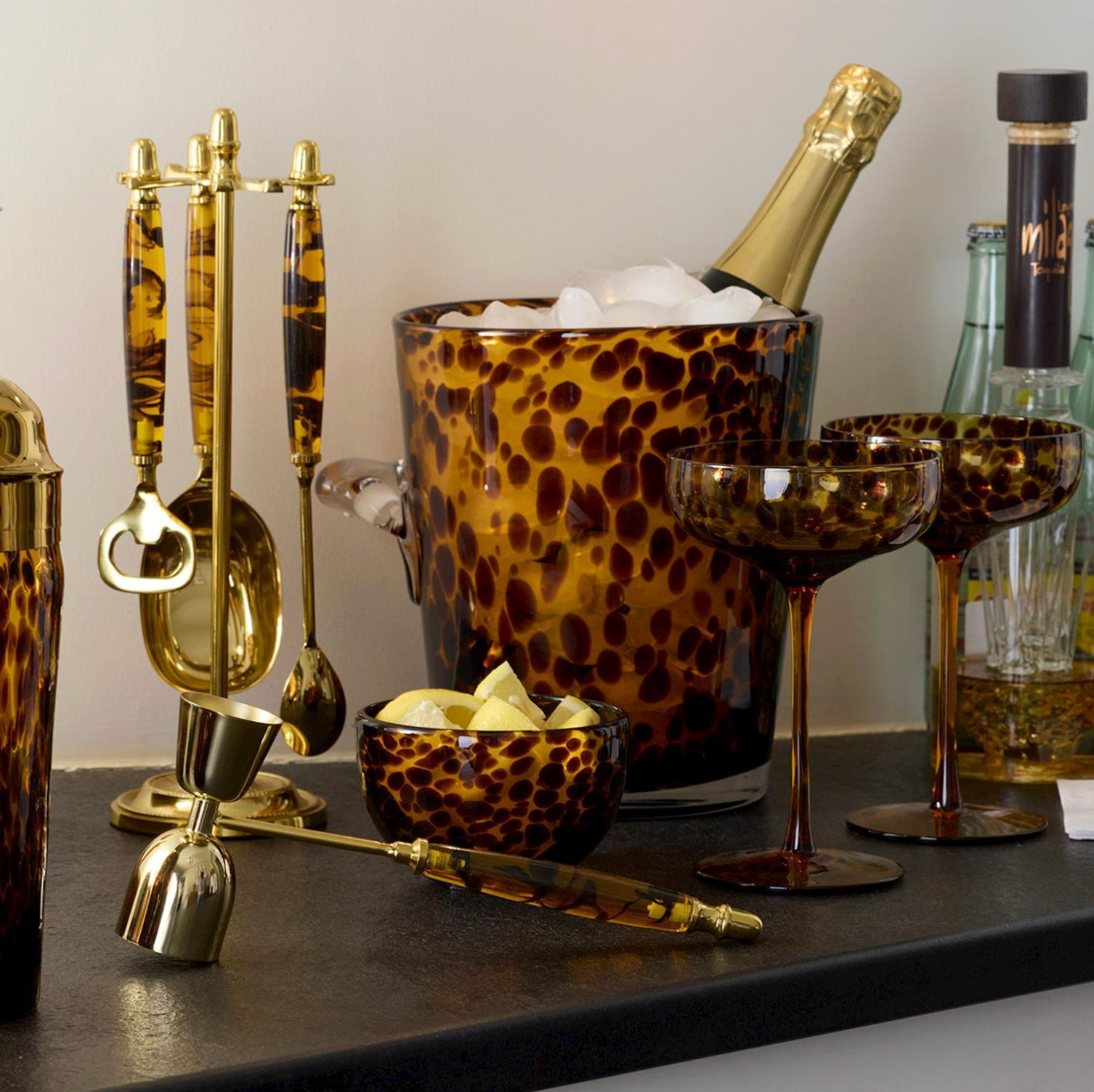 Tortoise Print Bar Set with Stand