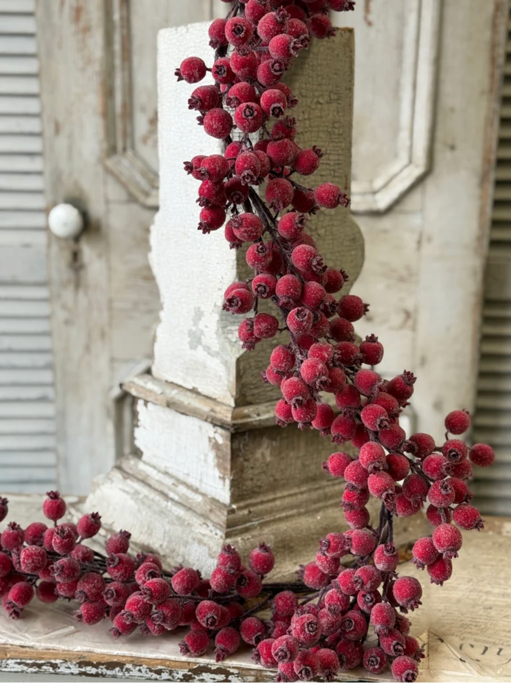 Iced Everberry Garland