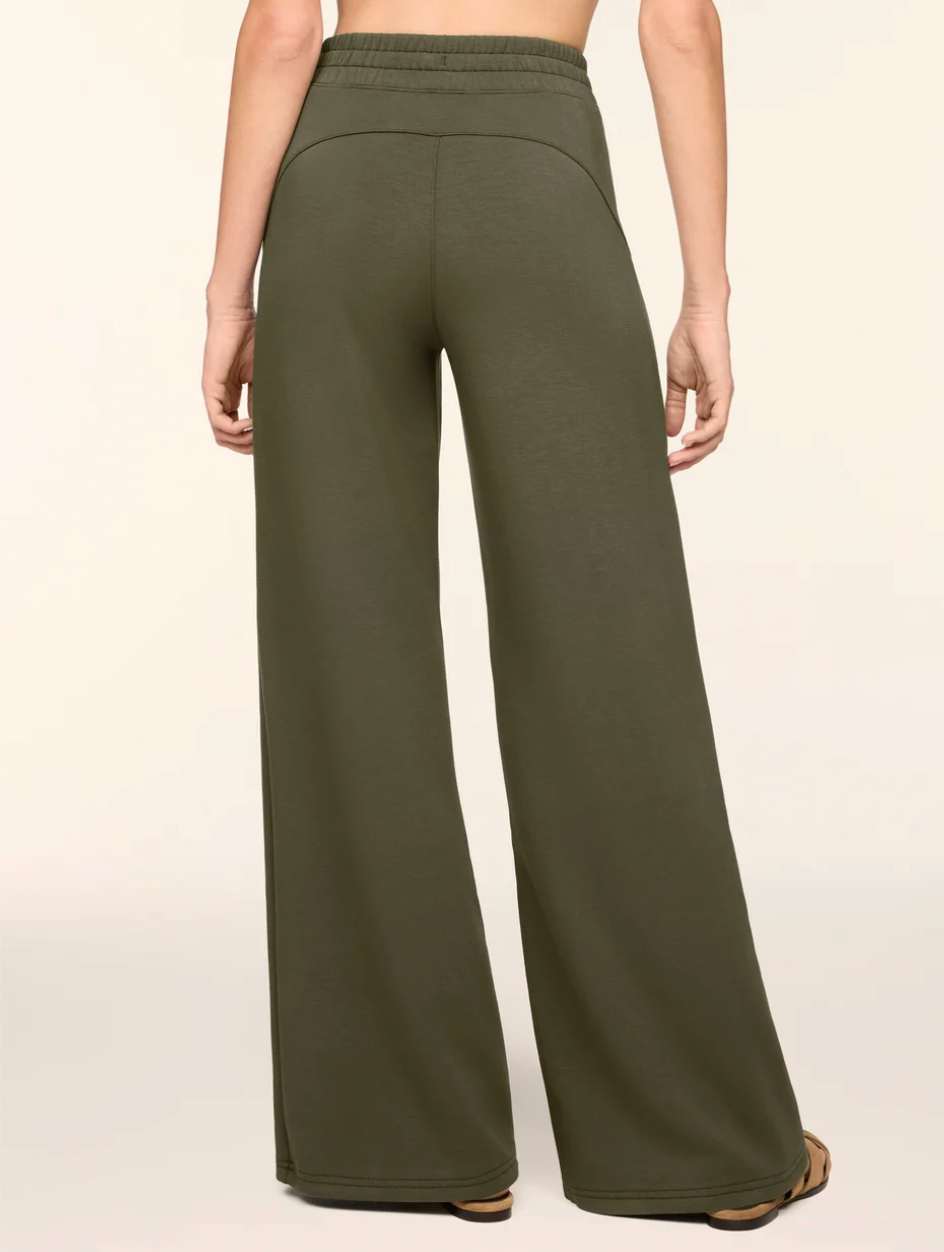 SPANX AirEssentials Wide Leg Pant