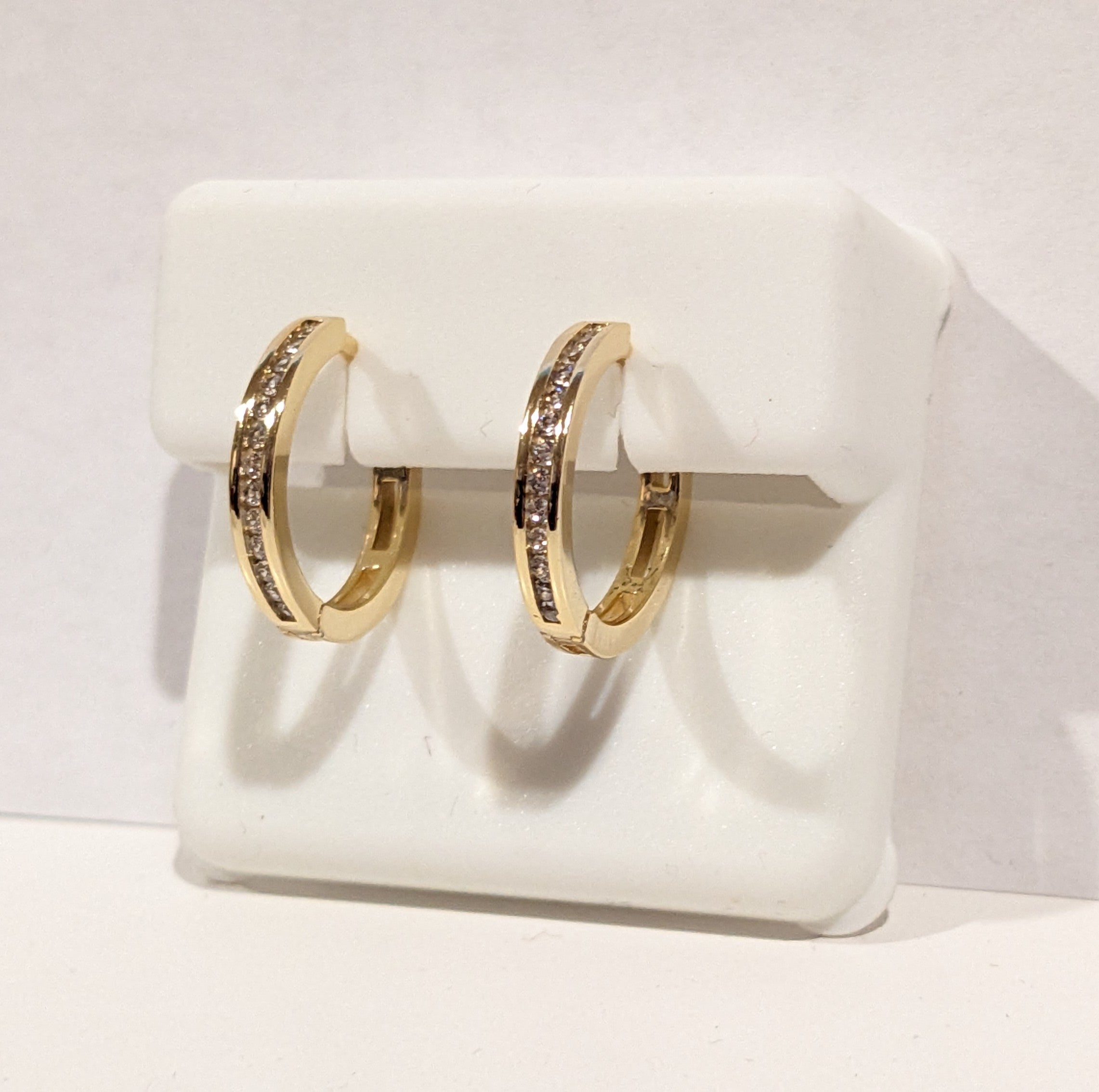 The Graduate Gold Plate Hoops