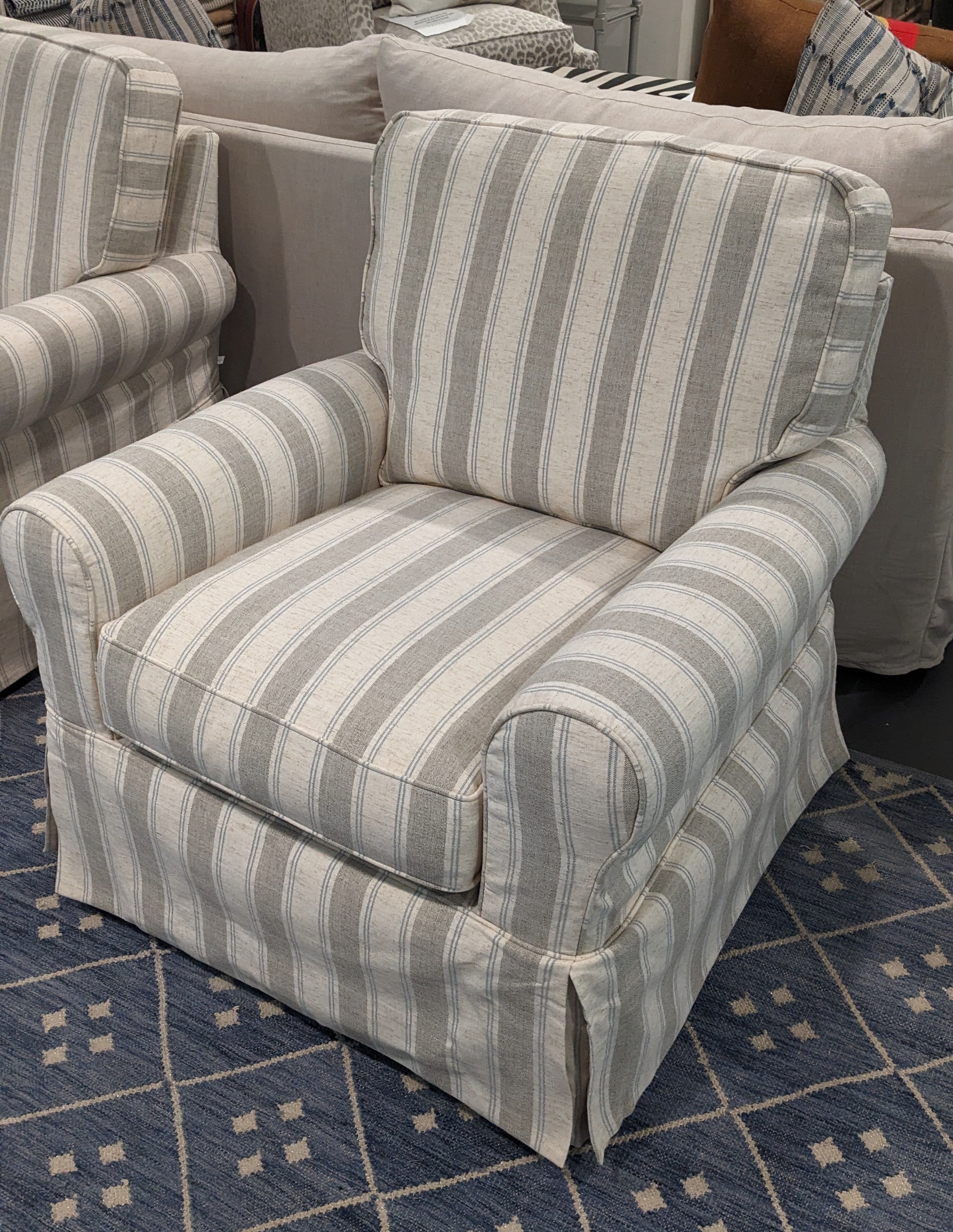 Sara Swivel Glider