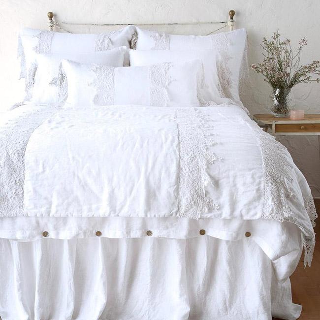 Bella Notte Frida Wedding Blanket