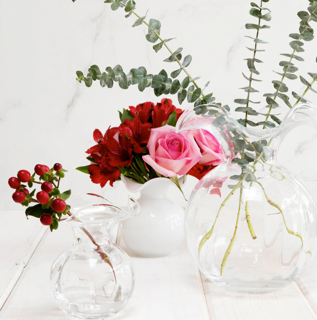 Vietri Hibiscus Glass White Fluted Vase