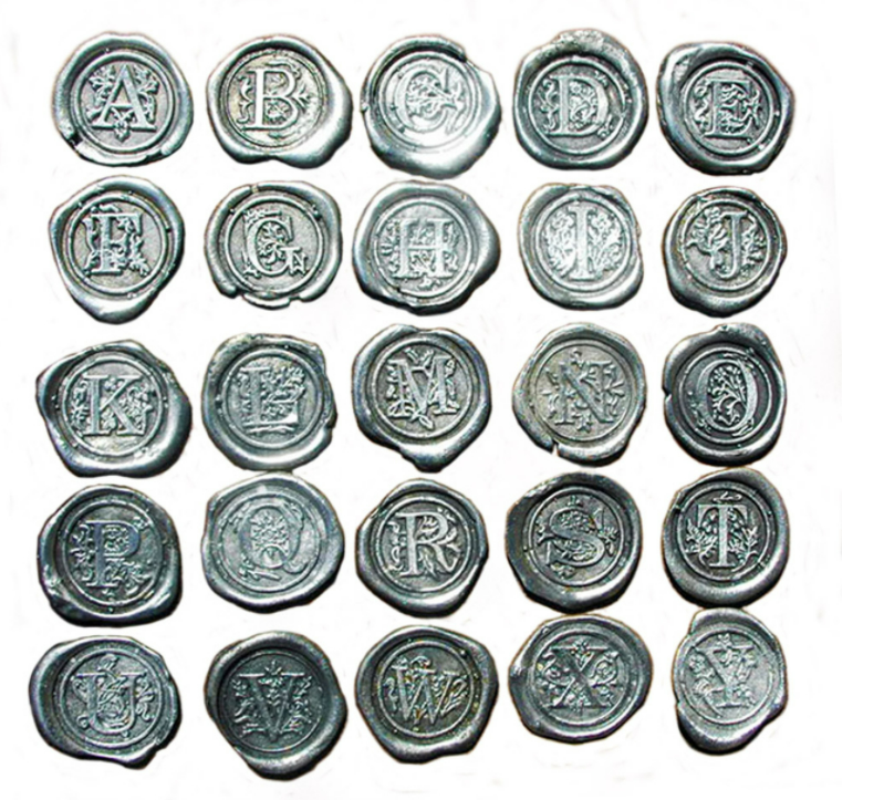 Initial Stemless Wine Glass