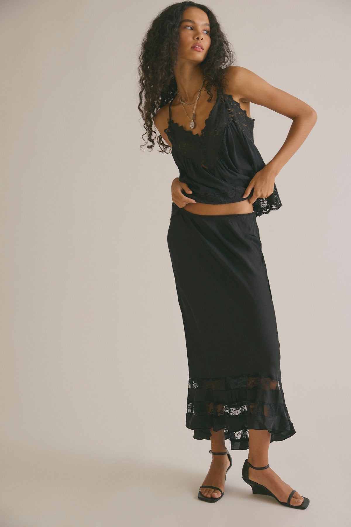 Long Lost Lover Half Slip - Black