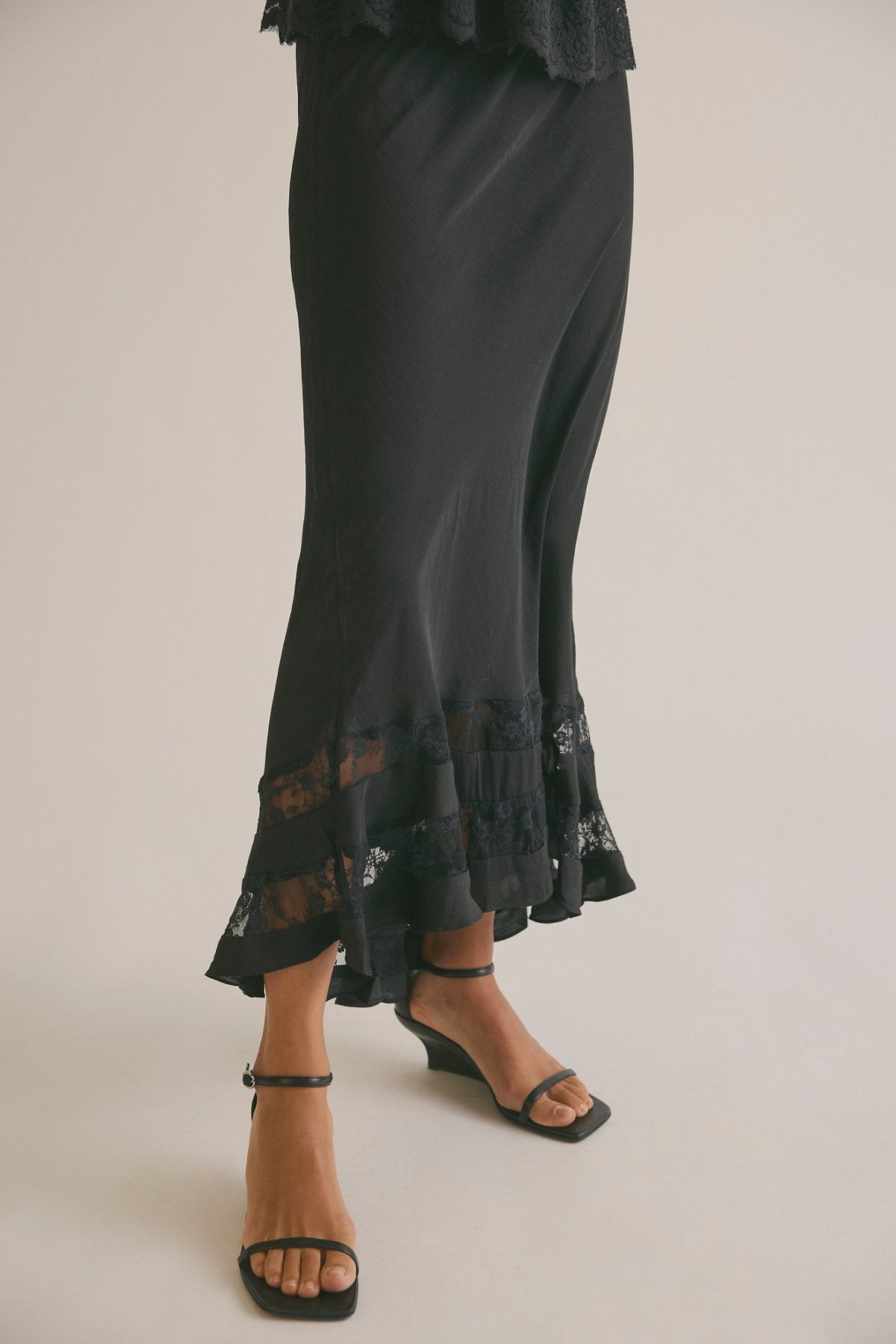 Long Lost Lover Half Slip - Black