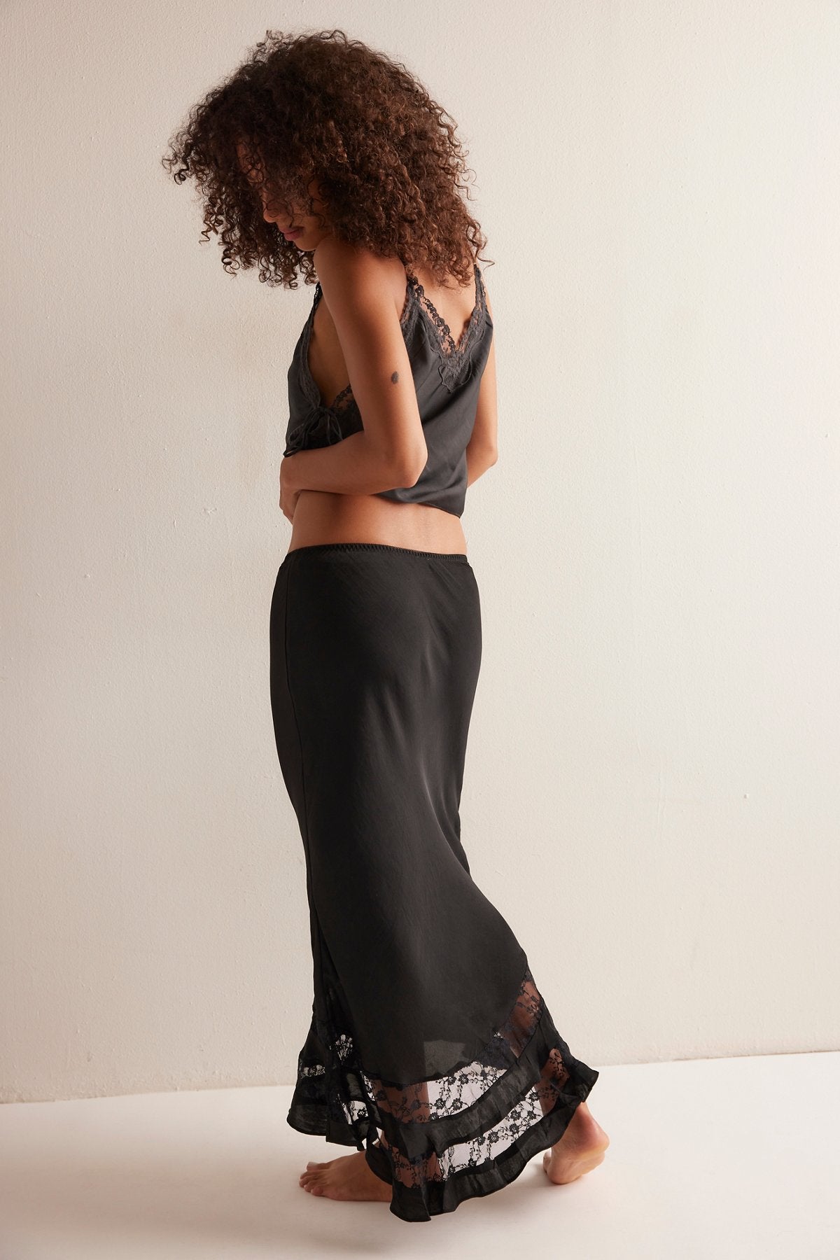 Long Lost Lover Half Slip - Black