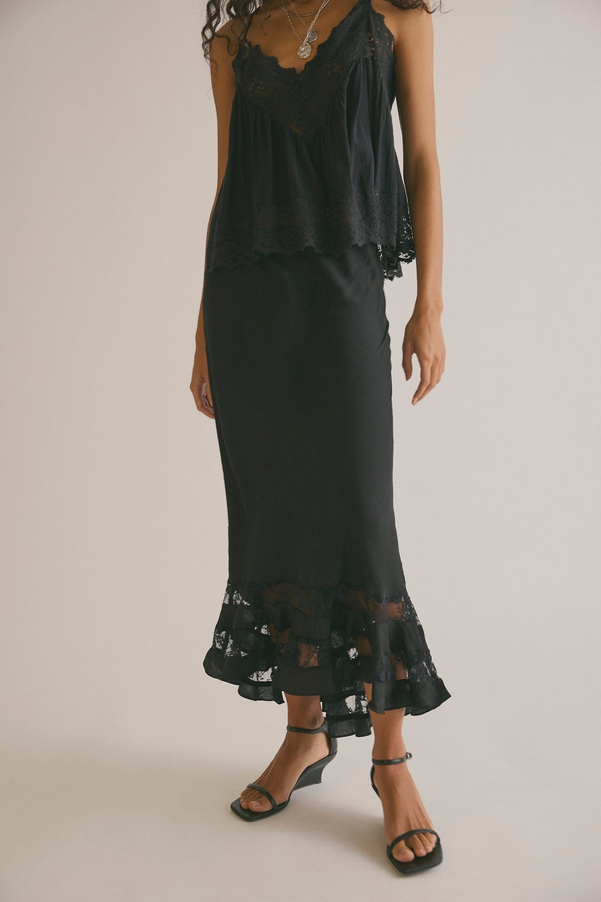 Long Lost Lover Half Slip - Black