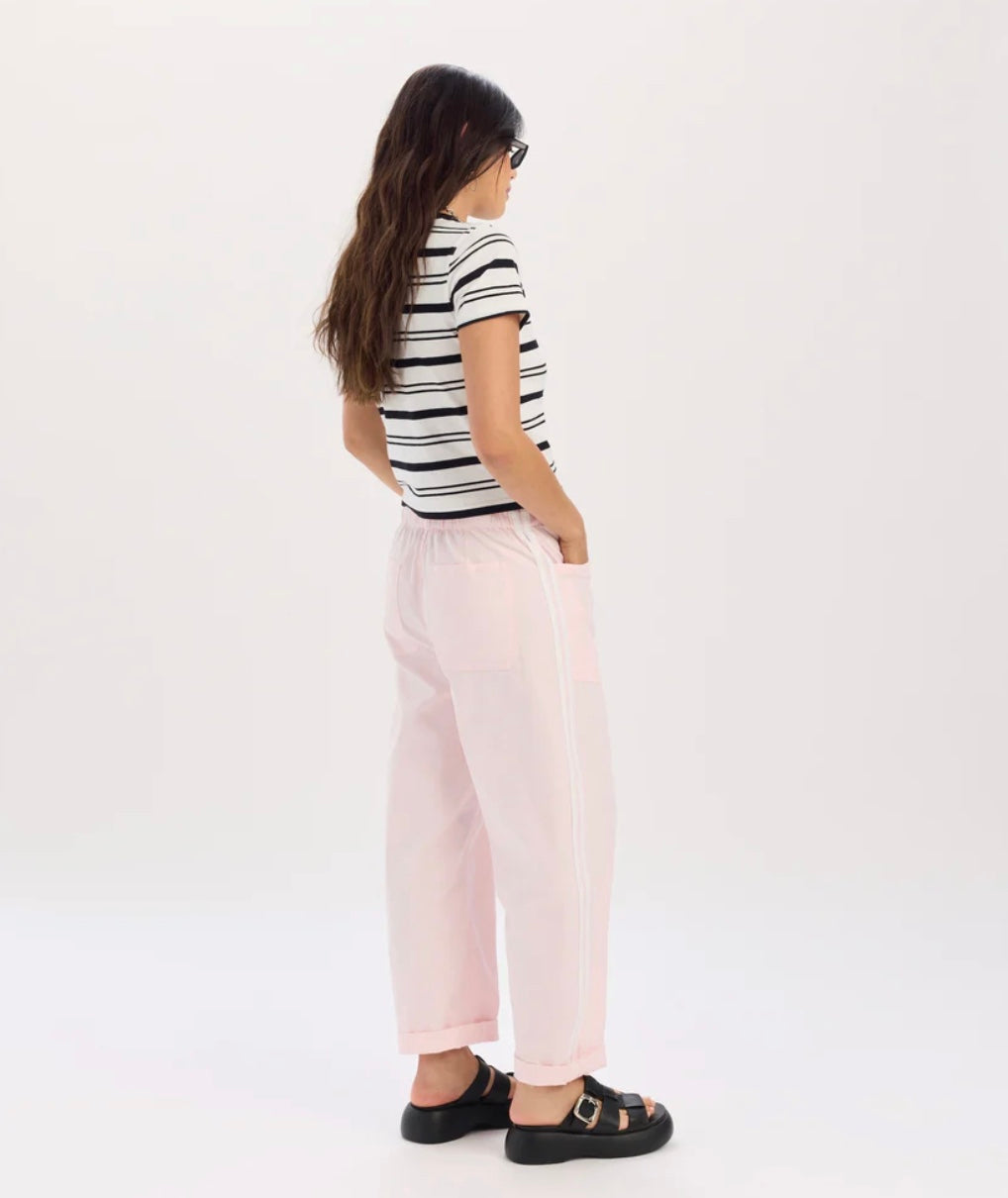 Daze Villa Drawstring Barrel Pant in Petal