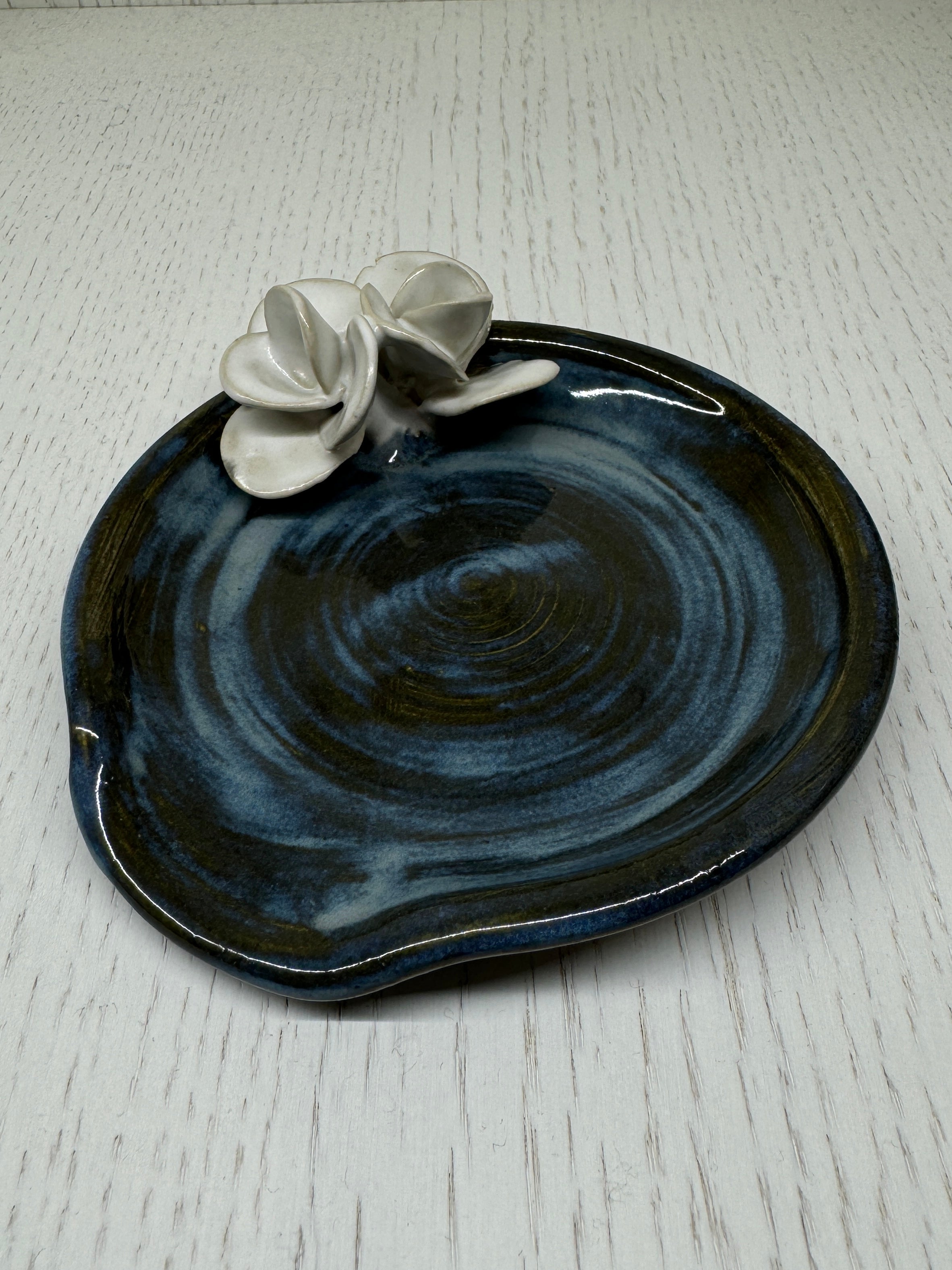 Rosette Spoon Rest / Trinket Dish - Alex Clay Original