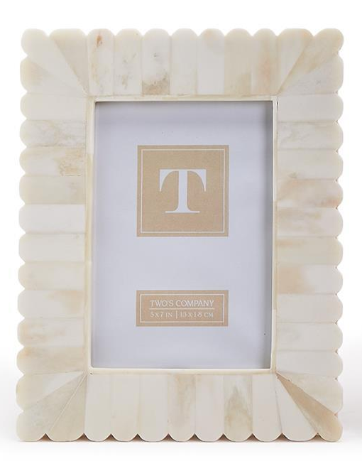 Scalloped Edge Bone Photo Frame