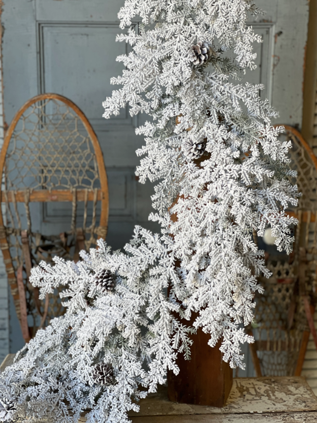 6' Snowy Hemingway Fir Garland