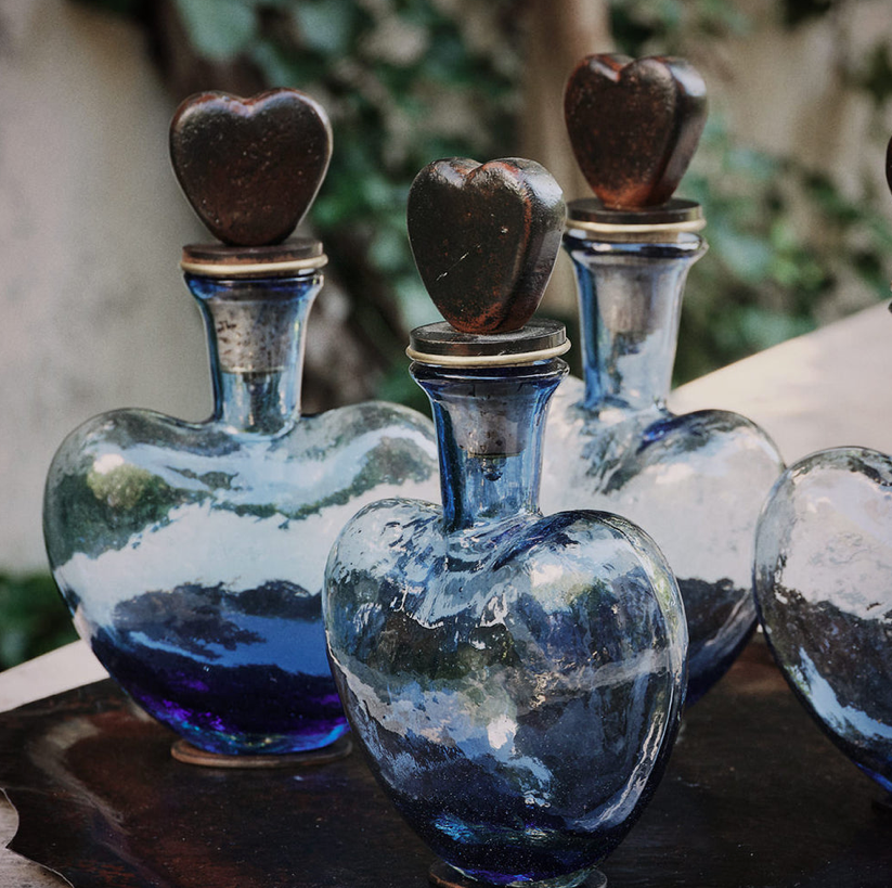 Jan Barboglio Dos Corazónes Azul Decanter