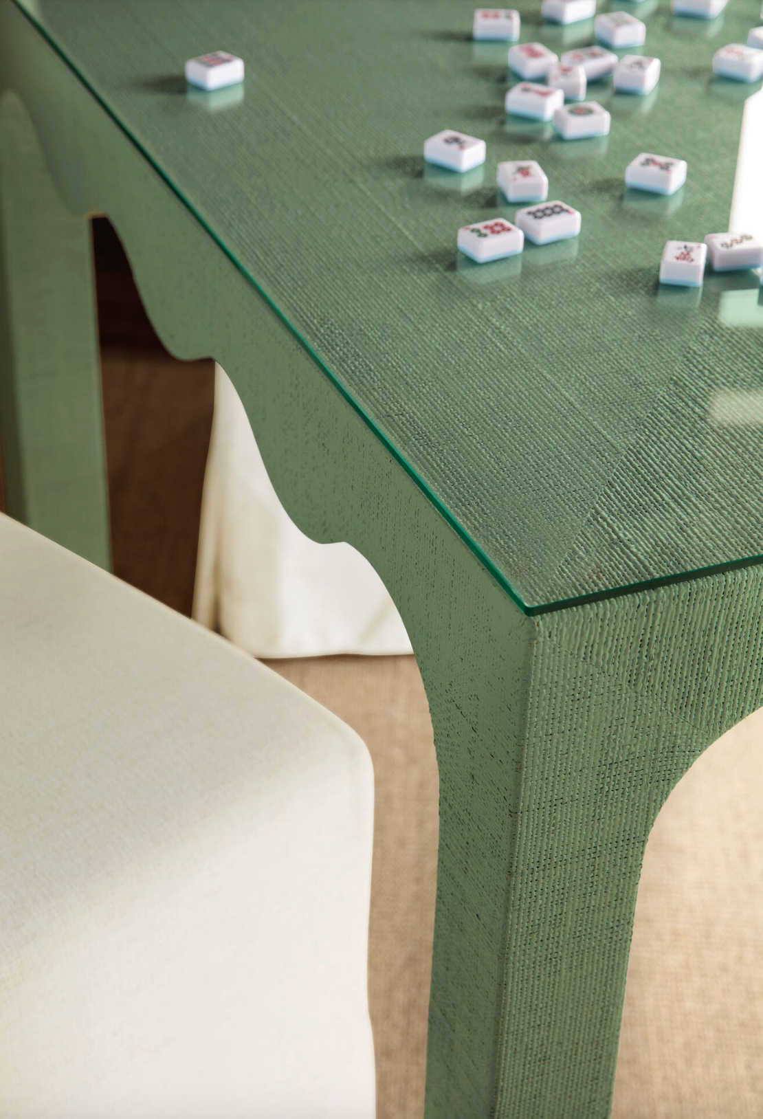 Naomi Game Table