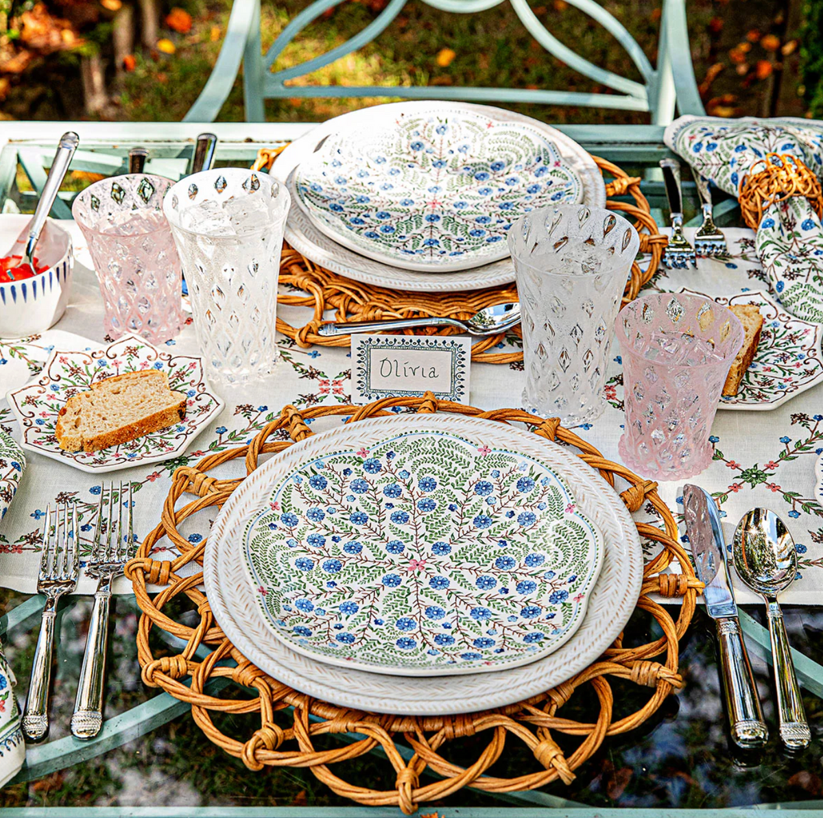 Villa Seville Scalloped Dessert/Salad Plate