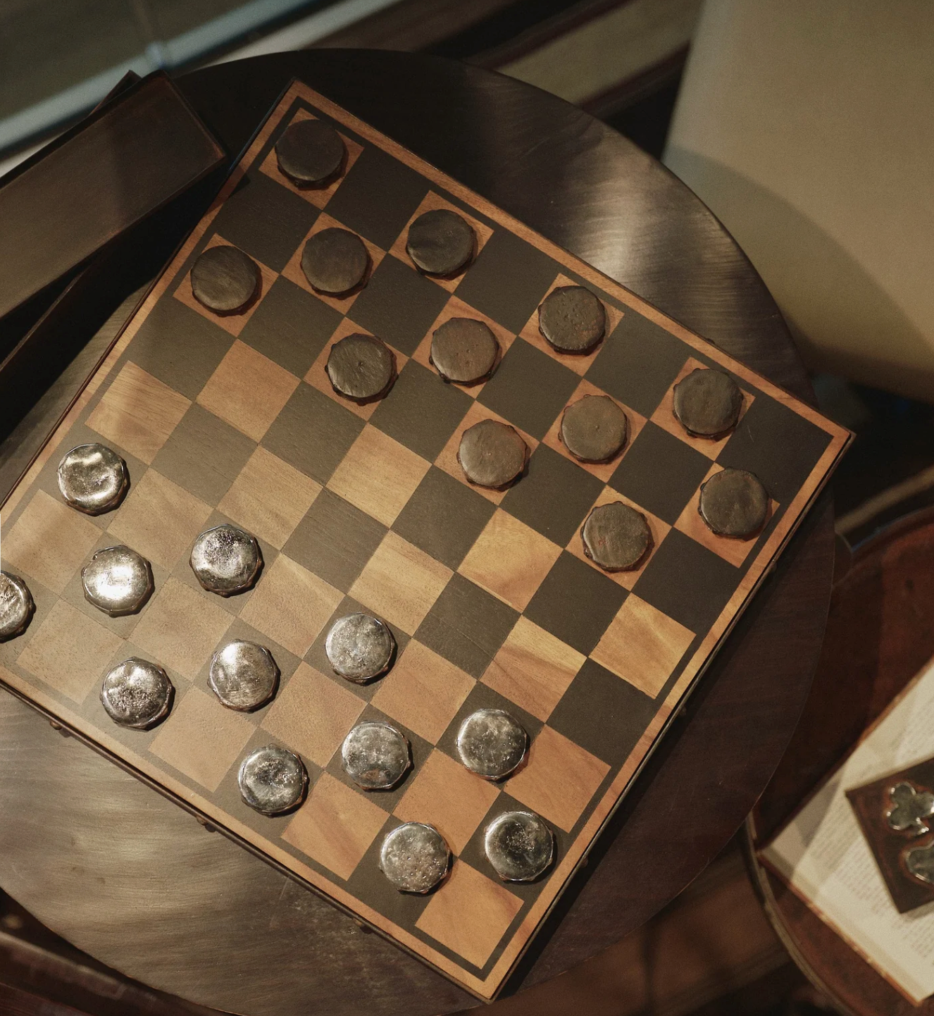 Juego D’ Damas Set w/ Wooden Board & Cast Iron Pieces In Box