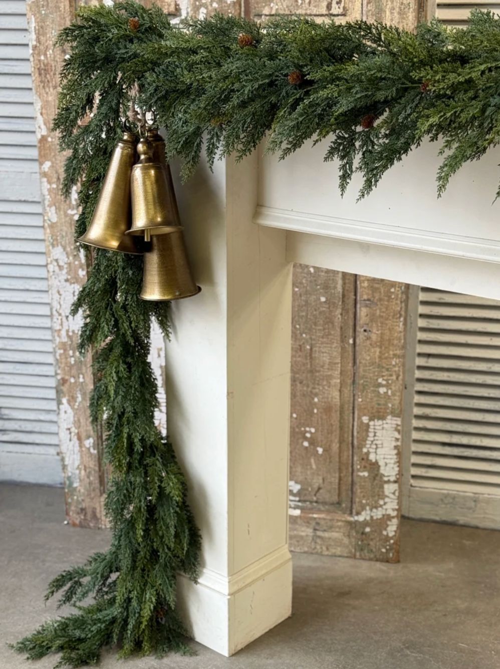 9' Woodbridge Cedar Garland