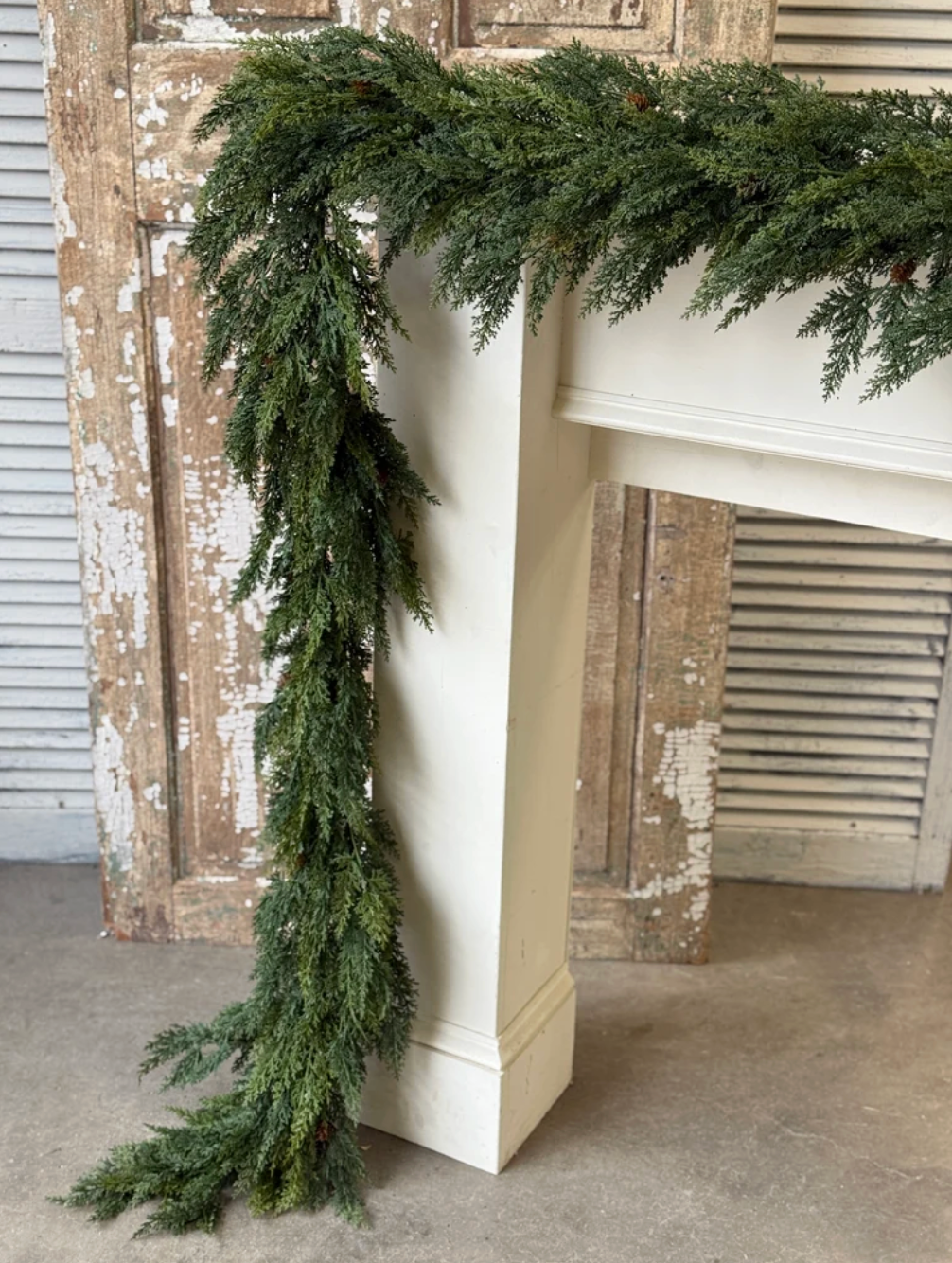 9' Woodbridge Cedar Garland
