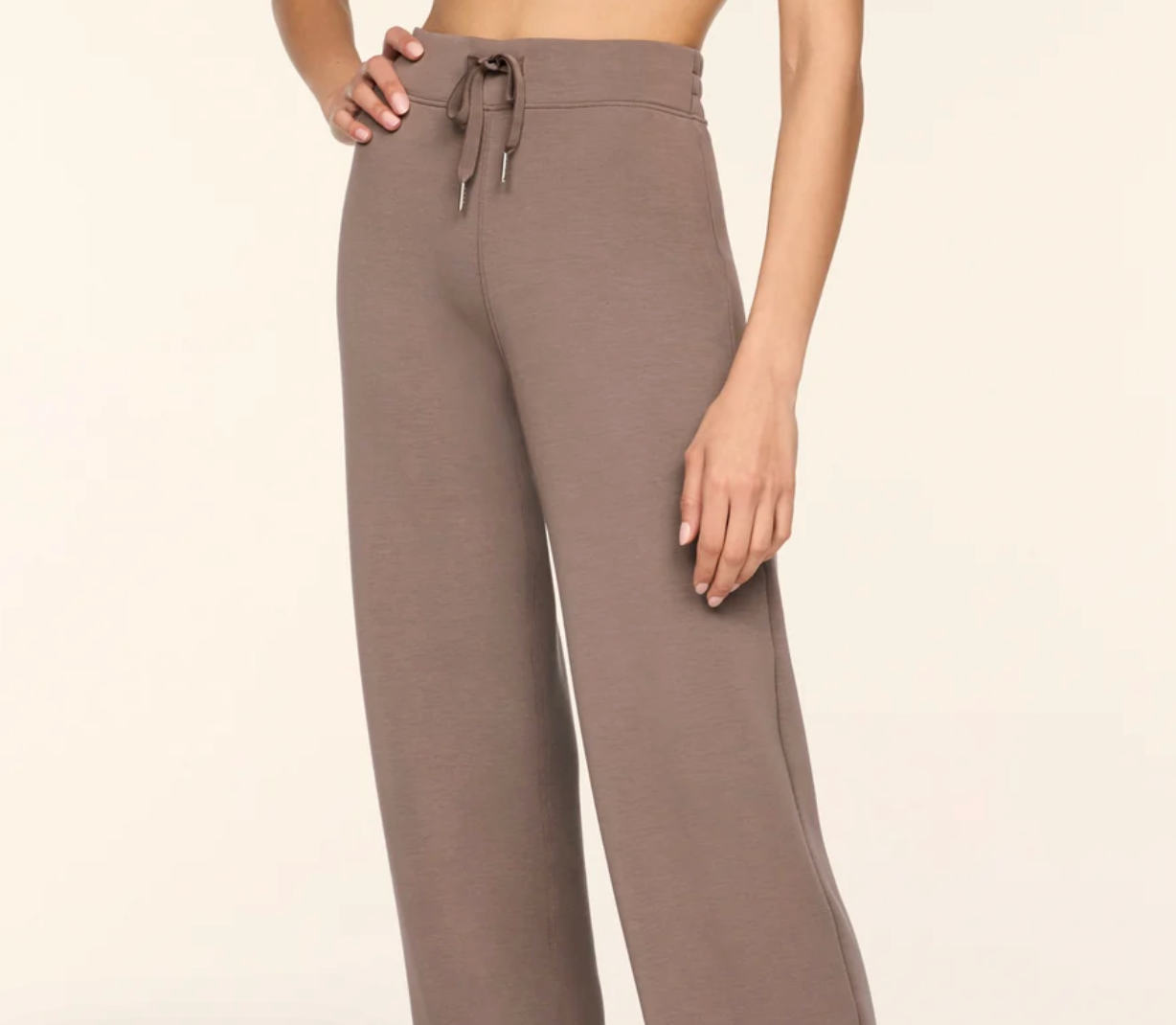 SPANX AirEssentials Straight Leg Pant